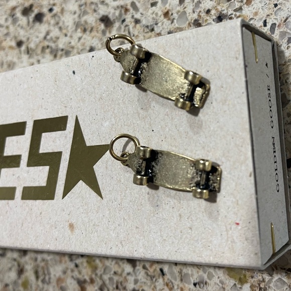 Golden Goose shoe lace charms - Picture 2 of 7